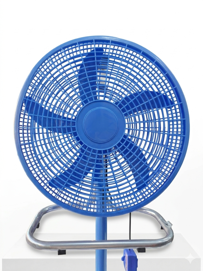 VENTILADOR DE 5 ASPAS DE PLASTICO 18" CELESTE